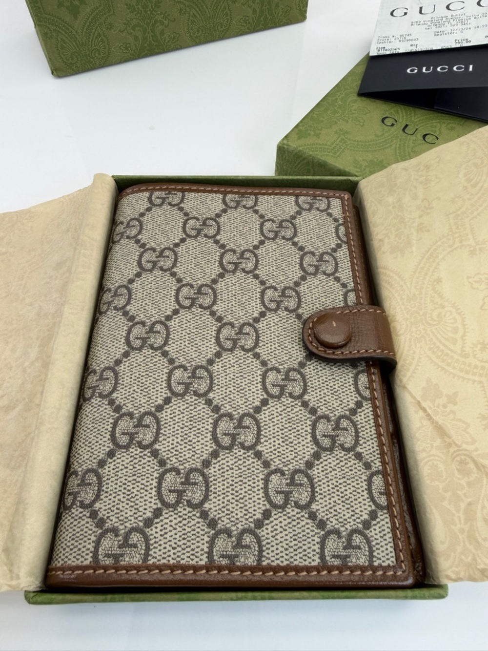 Gucci Interlocking GG Monogram Supreme Passport Card Wallet Organizer - Picture 5 of 10